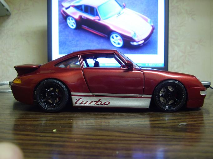 Porsche z profilu.JPG